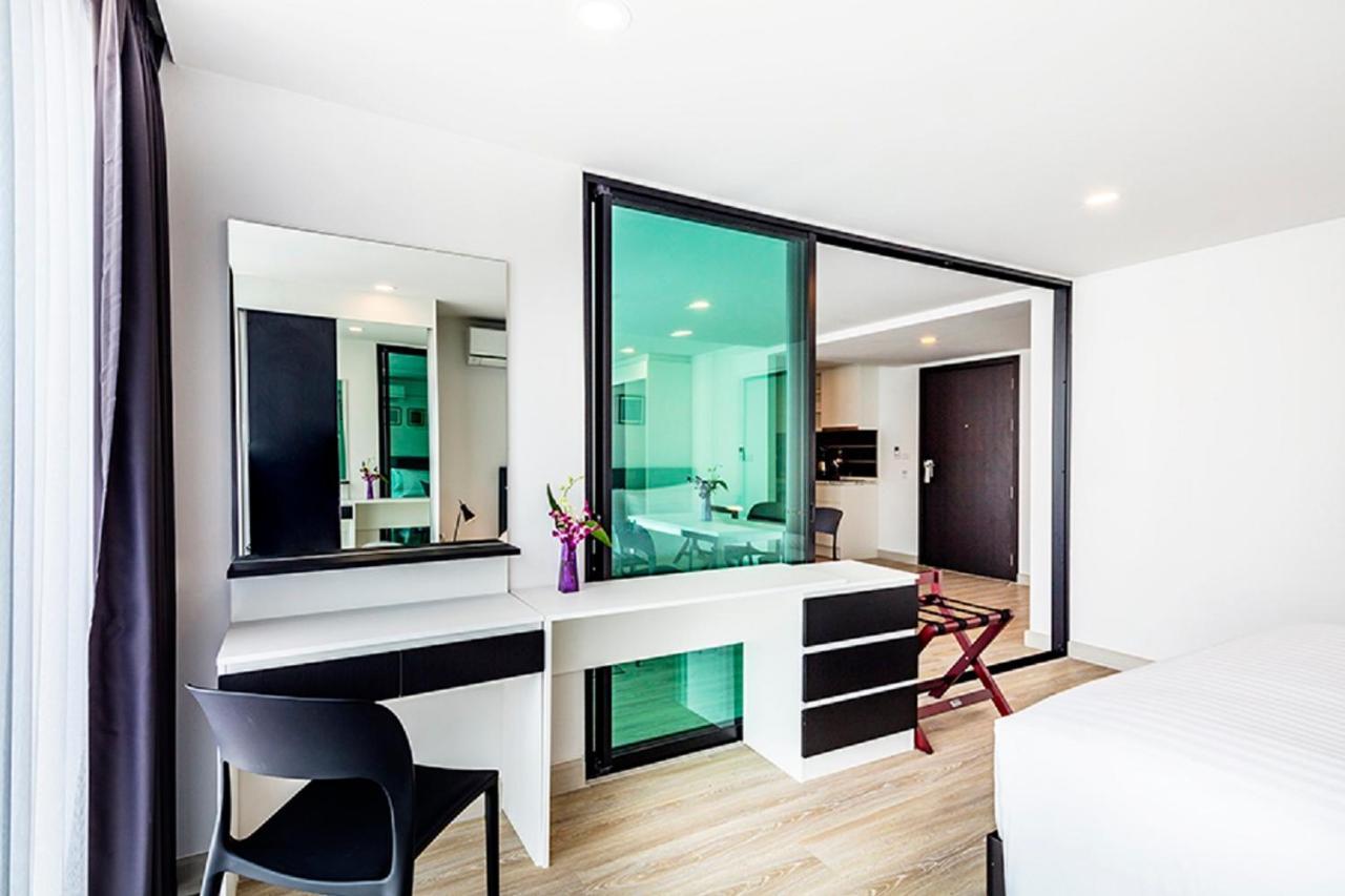The Rizin Hotell Pattaya Exteriör bild