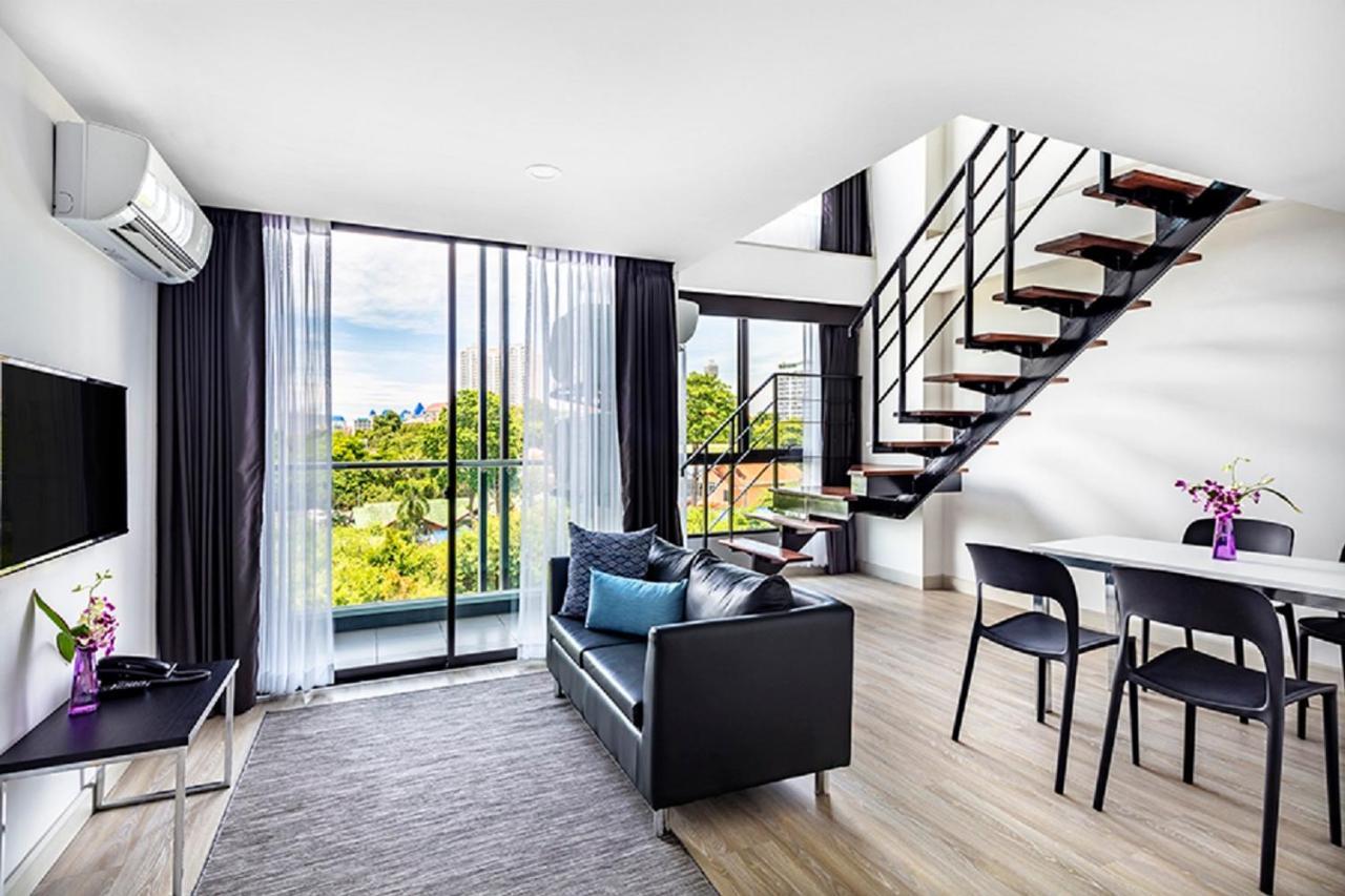 The Rizin Hotell Pattaya Exteriör bild