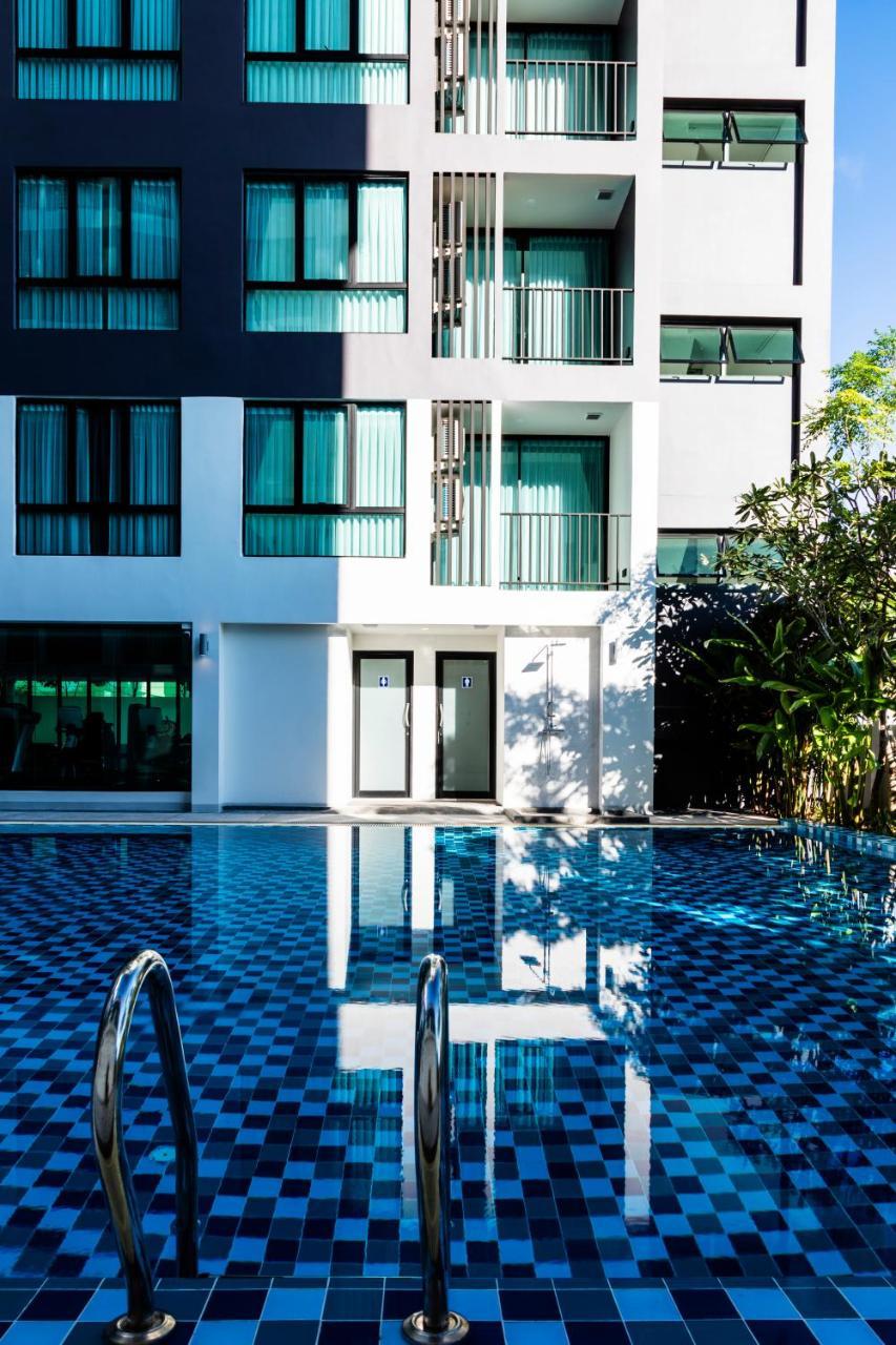 The Rizin Hotell Pattaya Exteriör bild
