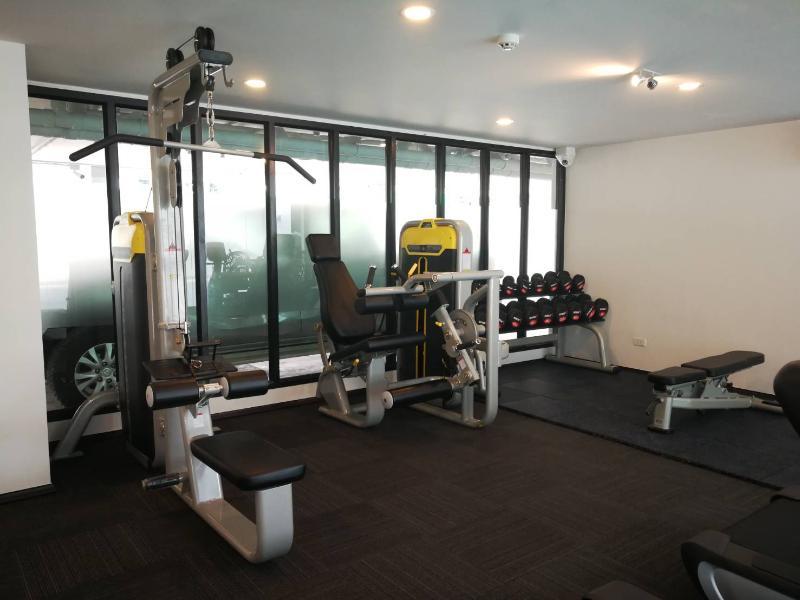 The Rizin Hotell Pattaya Exteriör bild